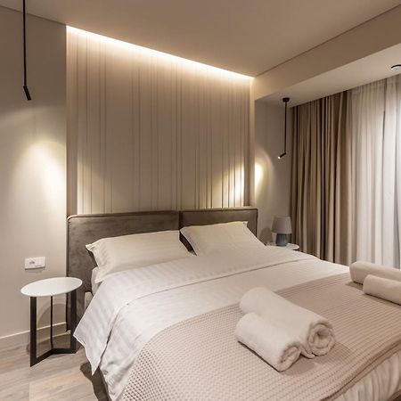 Night Inn Tirana Room photo